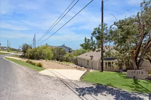 10112 Longhorn Skyway, Dripping Springs, TX 78620 - Photo 9