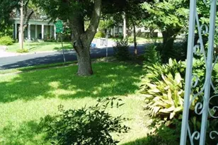 825 Harris Ave, Austin, TX 78705 - Photo 15