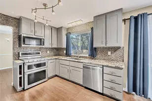 13233 Briar Hollow Dr, Austin, TX 78729 - Photo 3