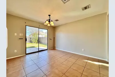 2011 Ashberry Trail W, Georgetown, TX 78626 - Photo 13