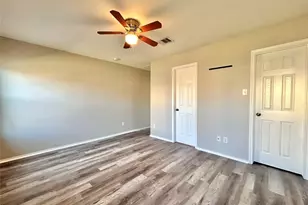 2011 Ashberry Trail W, Georgetown, TX 78626 - Photo 15