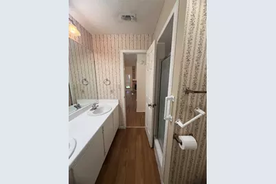 728 W San Antonio Street #730 A, Lockhart, TX 78644 - Photo 11