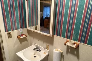 823 N Ellis St, Giddings, TX 78942 - Photo 21