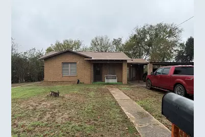823 N Ellis Street, Giddings, TX 78942 - Photo 3