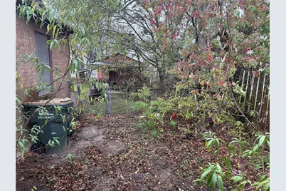 823 N Ellis Street, Giddings, TX 78942 - Photo 29