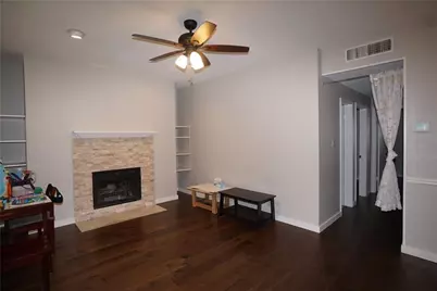 203 E 31st Street #103, Austin, TX 78705 - Photo 5