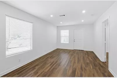 108 Irene Street, Elgin, TX 78621 - Photo 5
