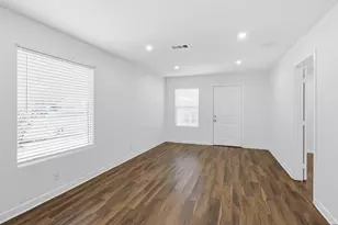 108 Irene St, Elgin, TX 78621 - Photo 5