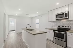 108 Irene St, Elgin, TX 78621 - Photo 11