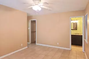 807 Country Club Rd, Georgetown, TX 78628 - Photo 23