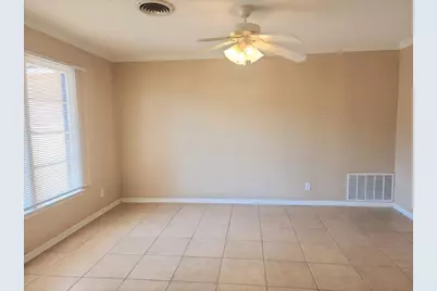 807 Country Club Road, Georgetown, TX 78628 - Photo 3