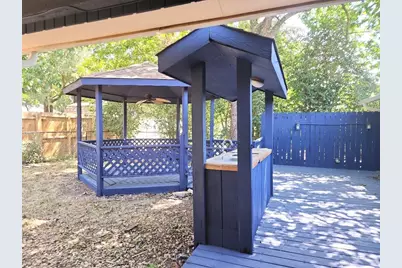 807 Country Club Road, Georgetown, TX 78628 - Photo 15