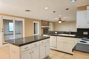 807 Country Club Rd, Georgetown, TX 78628 - Photo 11