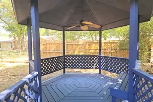 807 Country Club Rd, Georgetown, TX 78628 - Photo 17