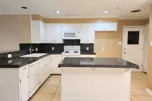 807 Country Club Rd, Georgetown, TX 78628 - Photo 9