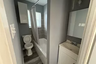 1709 Deloney St, Austin, TX 78721 - Photo 9