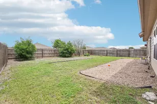 223 Camellia Dr, Hutto, TX 78634 - Photo 25