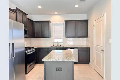 137 Rustic Glen Drive, San Marcos, TX 78666 - Photo 3