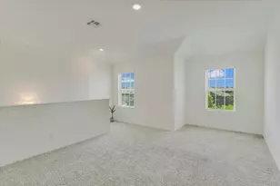 561 Greatest Gift Wy, Jarrell, TX 76537 - Photo 13