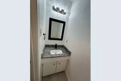 1118 Brookswood Ave E #B, Austin, TX 78721 - Photo 13