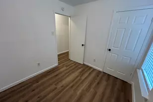 1118 Brookswood Ave E, Austin, TX 78721 - Photo 5