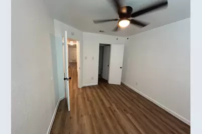 1118 Brookswood Ave E #B, Austin, TX 78721 - Photo 11