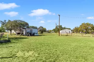 1415 Bee Ln, Tow, TX 78672 - Photo 37