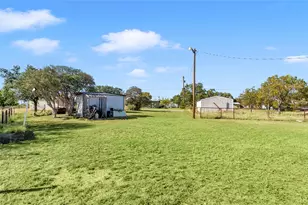 1415 Bee Ln, Tow, TX 78672 - Photo 37