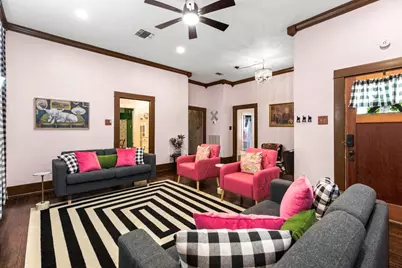 200 Gresham Street, Smithville, TX 78957 - Photo 7