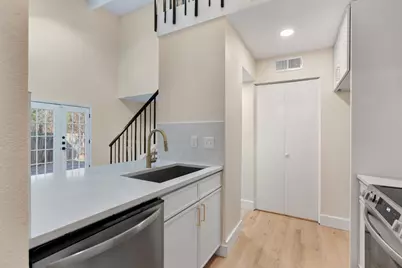 1702 Cinnamon Path, Austin, TX 78704 - Photo 13