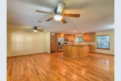 420 7th Street, Marble Falls, TX 78654 - Photo 5