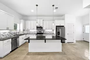 6213 Felix Ave, Austin, TX 78741 - Photo 9