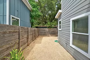 6213 Felix Ave, Austin, TX 78741 - Photo 25
