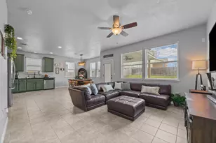230 Eagle Brook Ln, Buda, TX 78610 - Photo 5