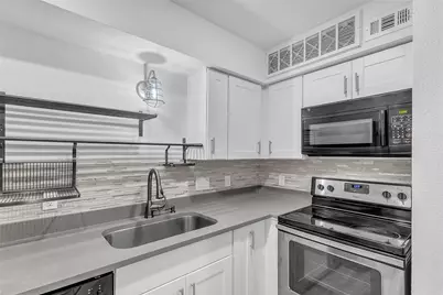 1840 Burton Drive #184, Austin, TX 78741 - Photo 5