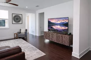 4004 Diligence Dr, Austin, TX 78731 - Photo 11