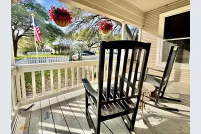 802 Hudgins Street, Smithville, TX 78957 - Photo 3