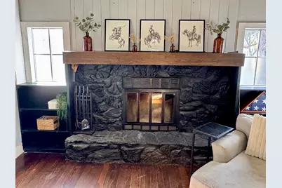 802 Hudgins Street, Smithville, TX 78957 - Photo 9