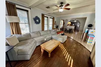 802 Hudgins Street, Smithville, TX 78957 - Photo 7