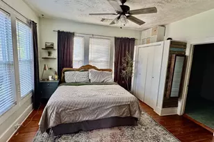 802 Hudgins St, Smithville, TX 78957 - Photo 13