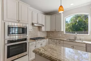 4509 Hibiscus Valley Dr, Austin, TX 78739 - Photo 5