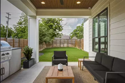 705 W 10th Street, Georgetown, TX 78626 - Photo 37