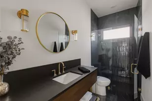 705 W 10th St, Georgetown, TX 78626 - Photo 23