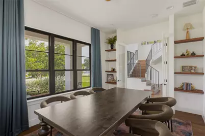705 W 10th Street, Georgetown, TX 78626 - Photo 3