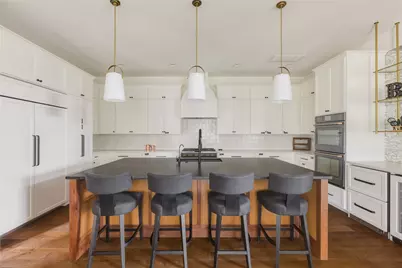 705 W 10th Street, Georgetown, TX 78626 - Photo 17