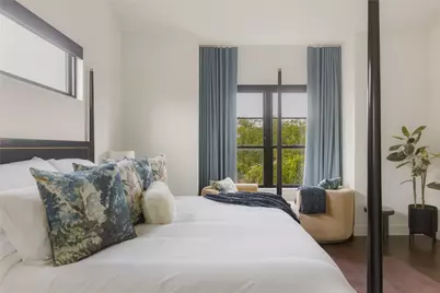 705 W 10th Street, Georgetown, TX 78626 - Photo 25