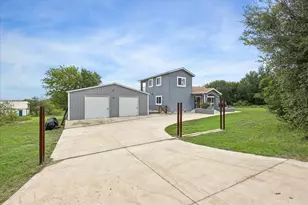 730 Spoke Hollow Rd, Lockhart, TX 78644 - Photo 1