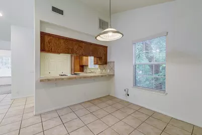 106 E 46th Street #B, Austin, TX 78751 - Photo 9