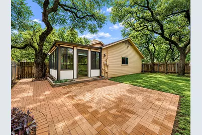 7003 Tesoro Trail, Austin, TX 78729 - Photo 17