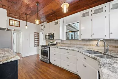 111 E 2nd Street, Georgetown, TX 78626 - Photo 9